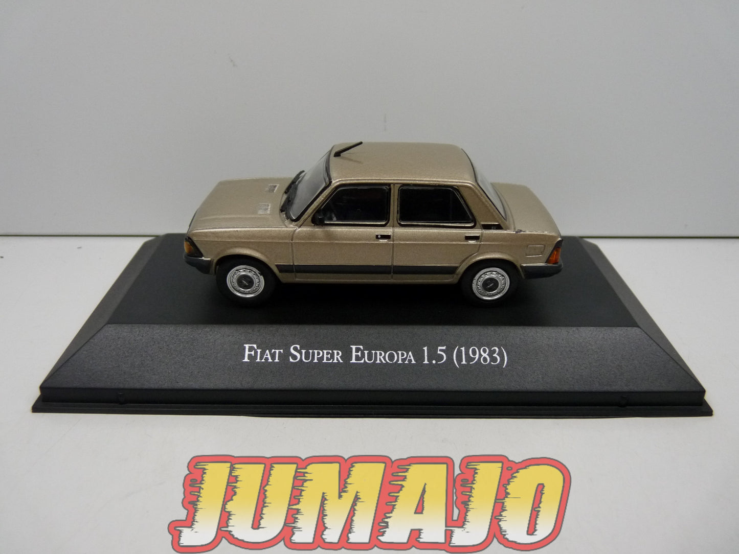 AQV22 Voiture 1/43 SALVAT Inolvidables 80/90 : FIAT Super Europa 1.5 1983