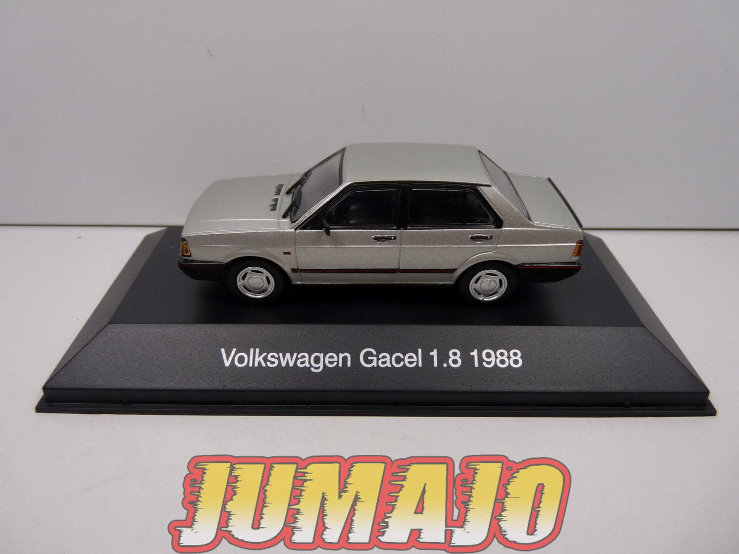 AQV25 Voiture 1/43 SALVAT Inolvidables 80/90 : VOLKSWAGEN Gacel 1.8 1988