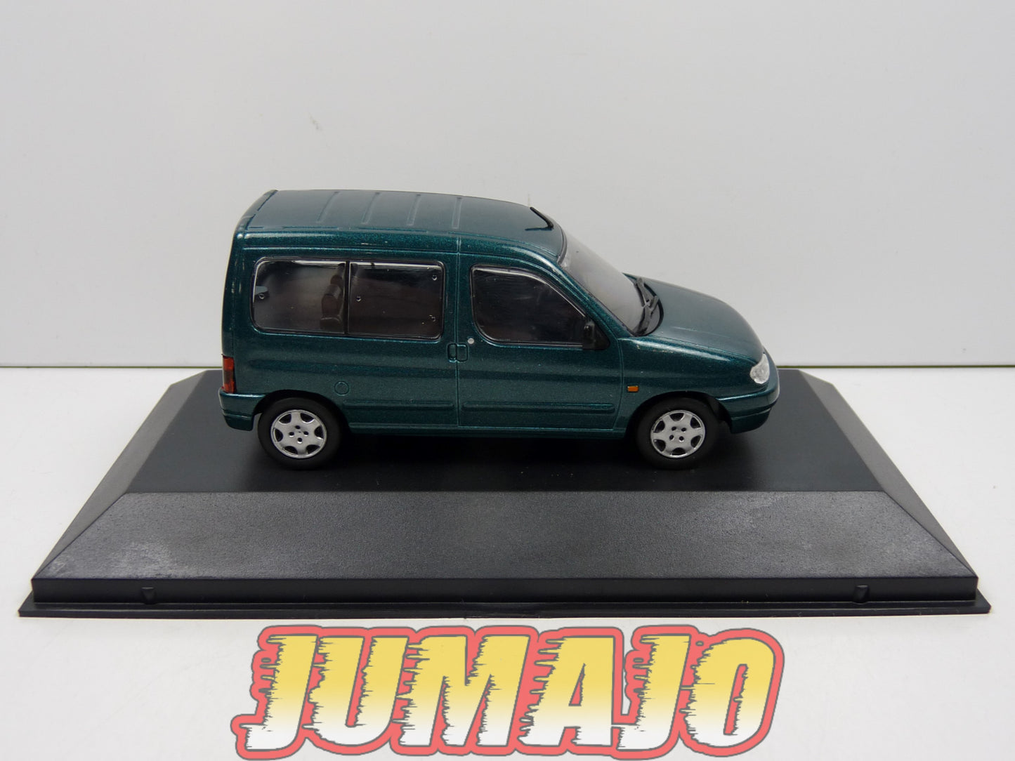 AQV31 Voiture 1/43 SALVAT Inolvidables 80/90 : CITROËN Berlingo Multispace 1999