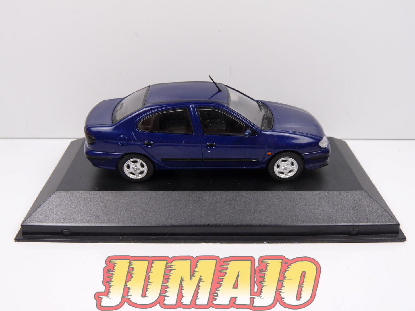 AQV58 Voiture 1/43 SALVAT Inolvidables 80/90 : RENAULT Megane RXE 1997