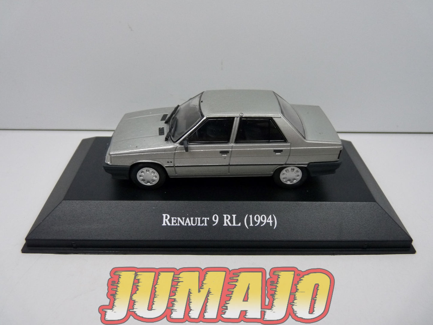 ARG52 Voiture 1/43 SALVAT Inolvidables : RENAULT 9 RL (1994)