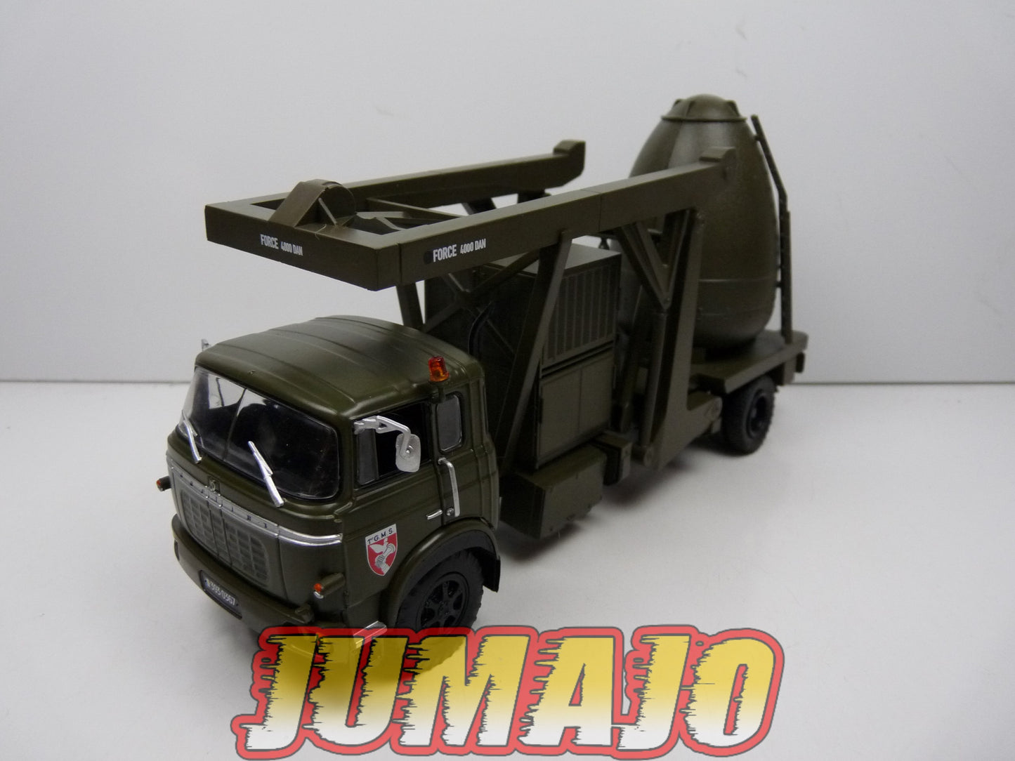 BER13 CAMIONS 1/43 Hachette IXO BERLIET VTC Transport Têtes Nucléaires Missilles S2