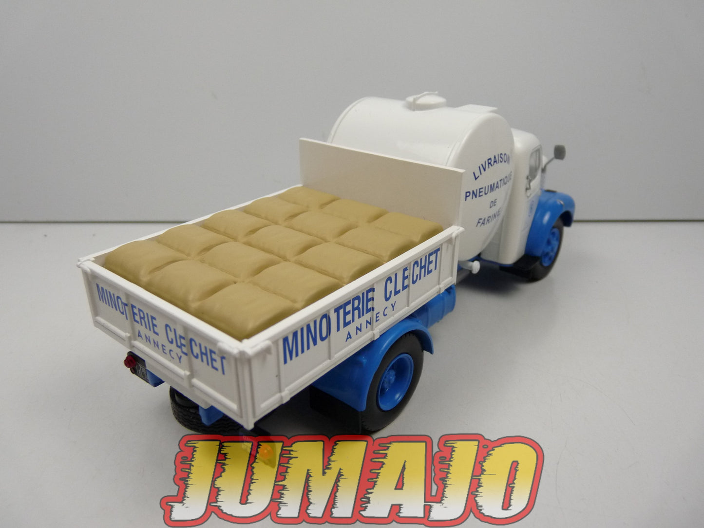 BER14 CAMIONS 1/43 Hachette IXO BERLIET GLR 8M2 farine "Minoterie Clechet"