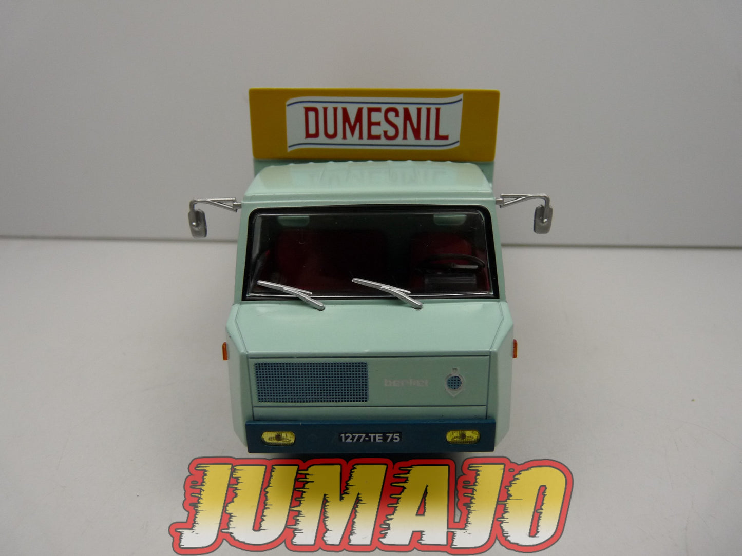 BER30 CAMIONS 1/43 Hachette IXO BERLIET Tekel Transport de Boissons 1966
