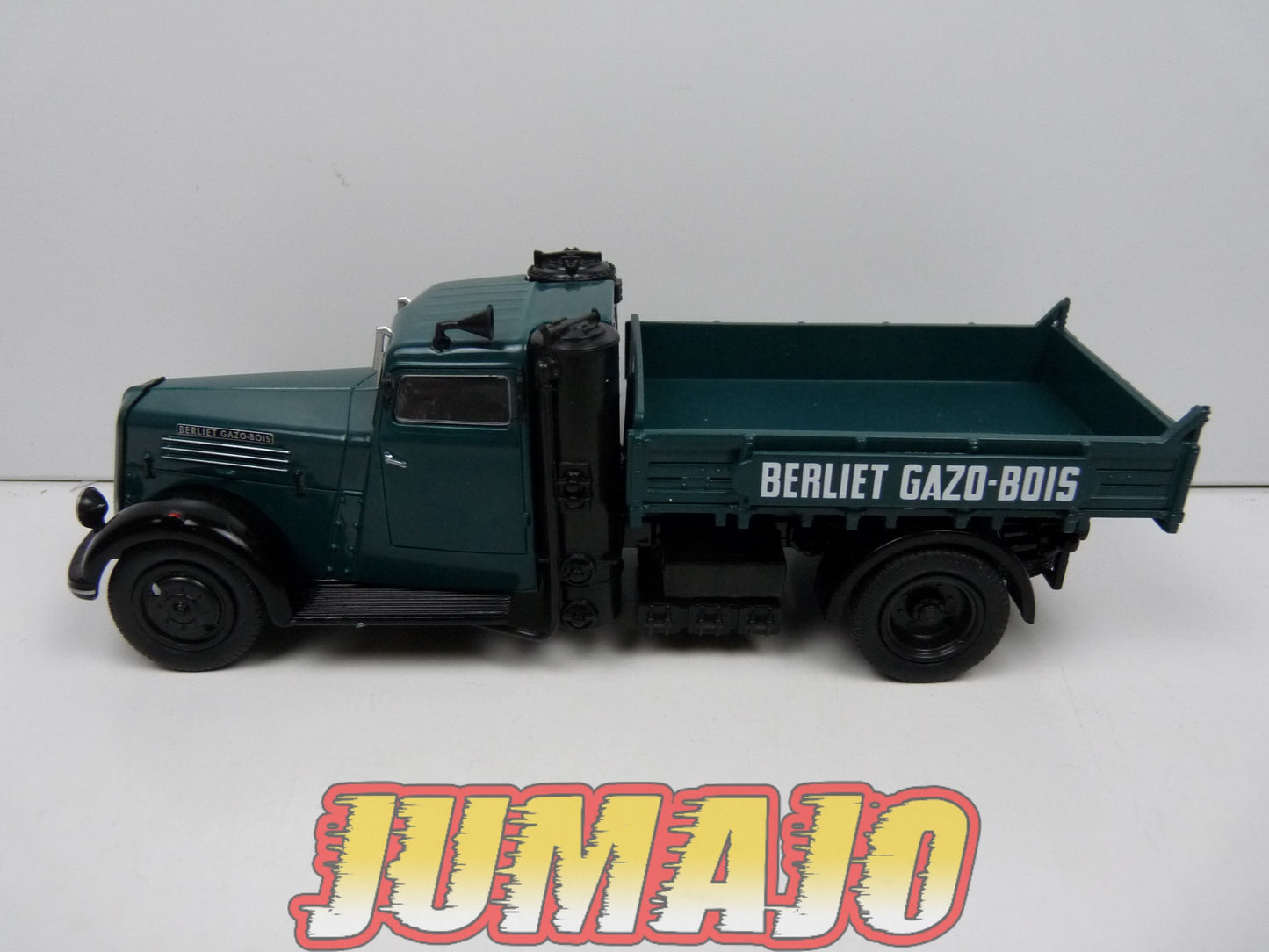 BER32 CAMIONS 1/43 Hachette IXO BERLIET VDang Gazo-bois 1938