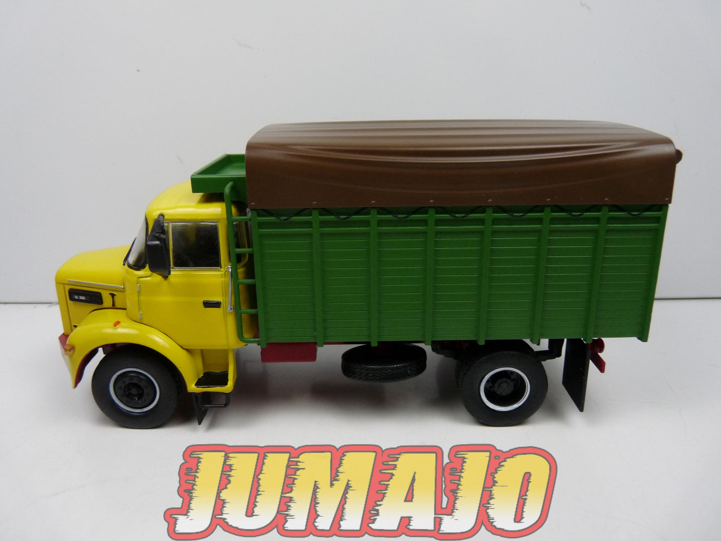 BER33 CAMIONS 1/43 Hachette IXO BERLIET GL900 5 Tonnes 1976