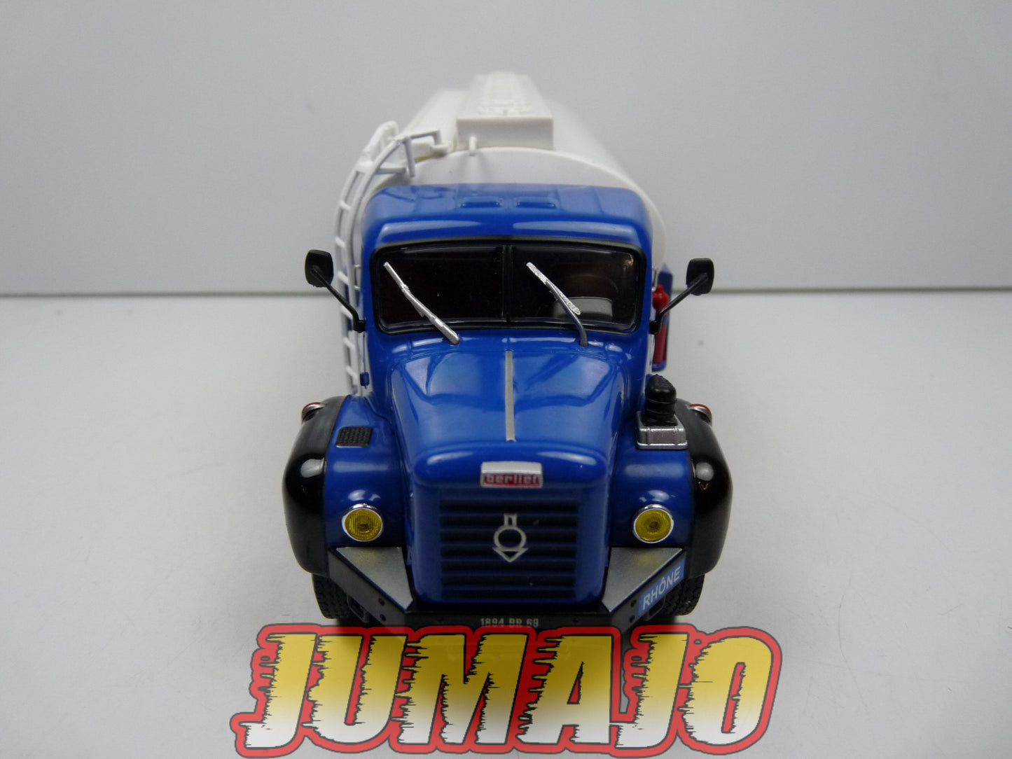 BER39 CAMIONS 1/43 Hachette IXO BERLIET GLR8 M2 Citerne Huiles Berliet 1960