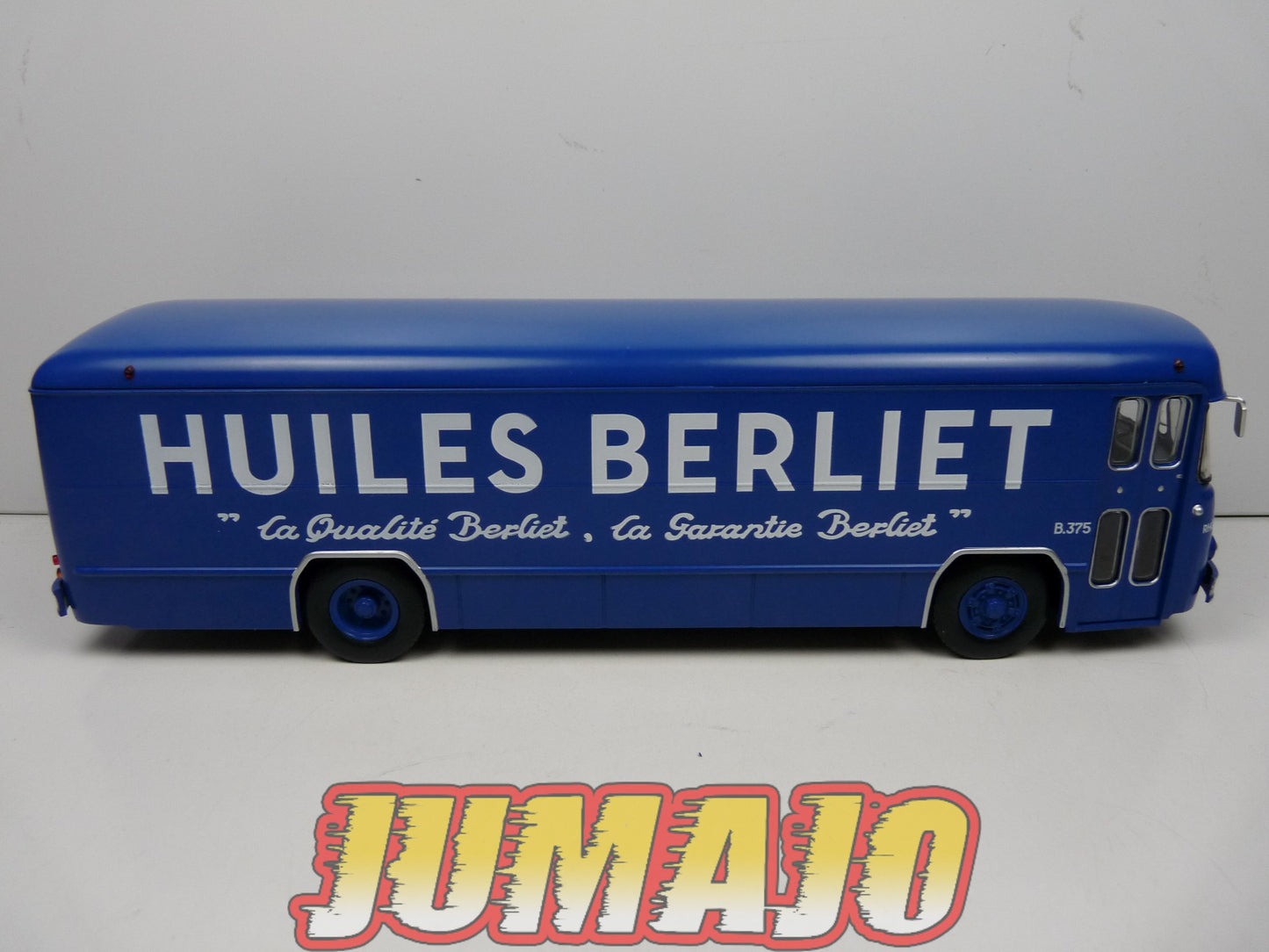 BER8 CAMIONS 1/43 Hachette IXO BERLIET PLK8 Bus Huiles Berliet
