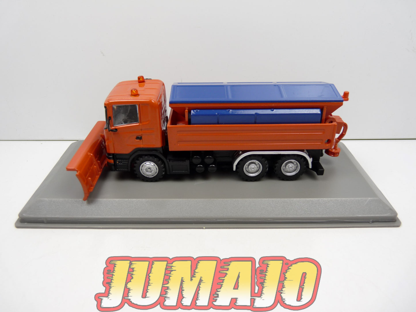 BTP47 VEHICULE DE CHANTIER 1/72 Hachette : SCANIA P380 Chasse Neige