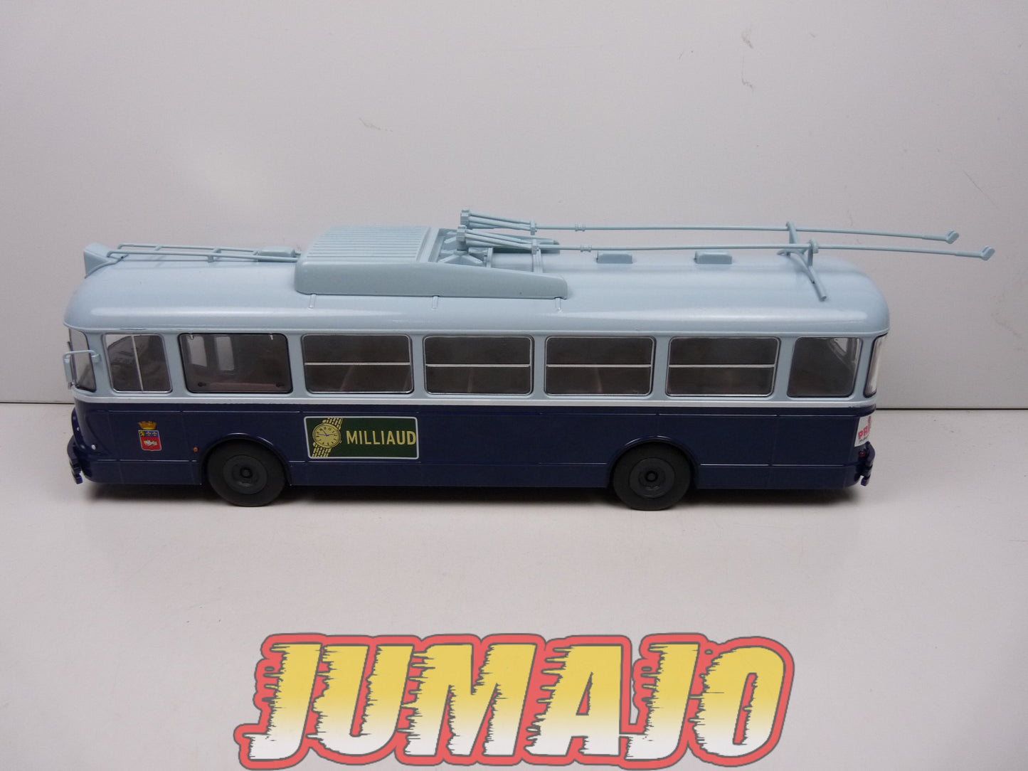 BUS102 Bus 1/43 IXO Hachette IXO Cadeau : TROLLEY