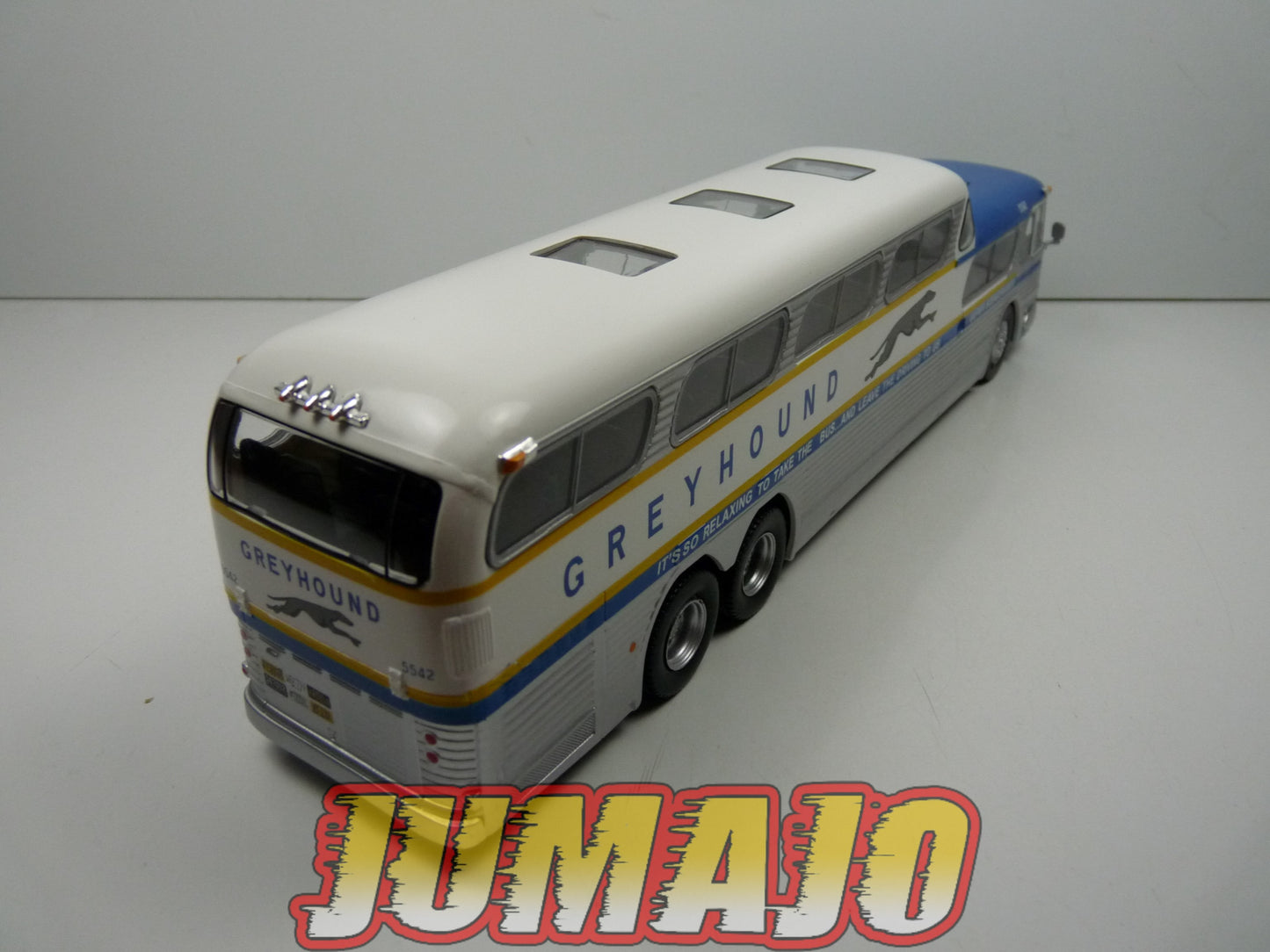 SUB3 BUS & Autocars du Monde 1/43 n°3 : Greyhound Scenicruiser 1956