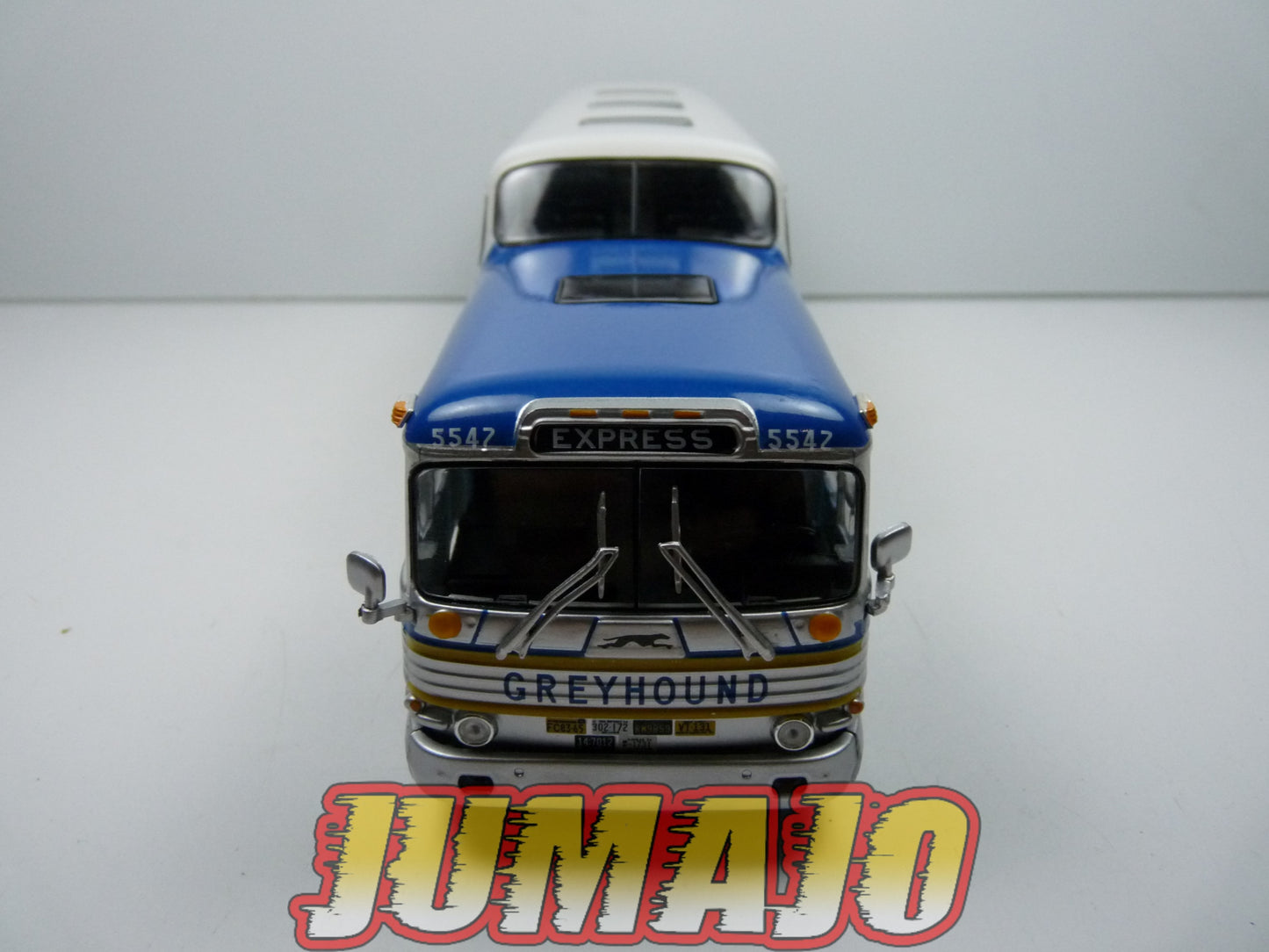 SUB3 BUS & Autocars du Monde 1/43 n°3 : Greyhound Scenicruiser 1956