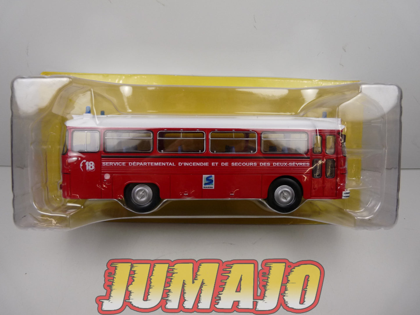 CP19 POMPIERS 1/43 altaya IXO Autocar Saviem SC5P