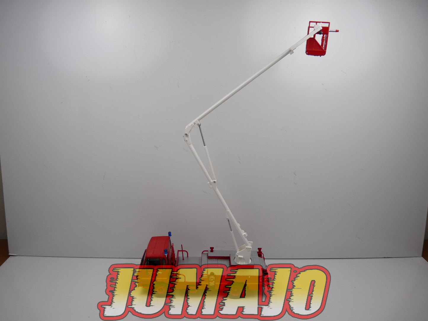 CP34 POMPIERS 1/43 altaya IXO élévateur Berliet KB Lafosse