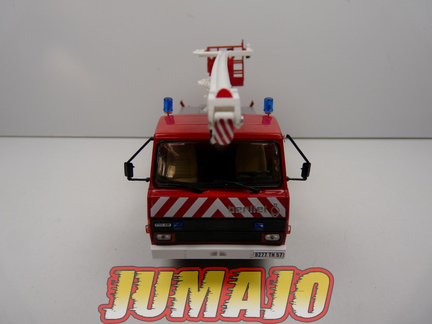 CP34 POMPIERS 1/43 altaya IXO élévateur Berliet KB Lafosse