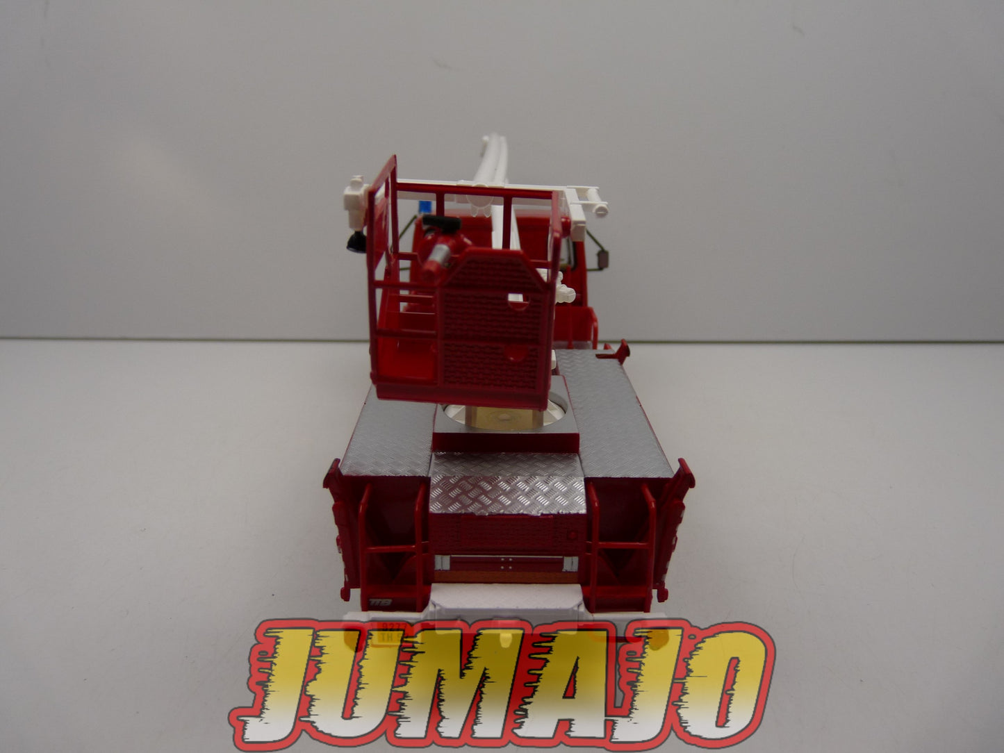 CP34 POMPIERS 1/43 altaya IXO élévateur Berliet KB Lafosse