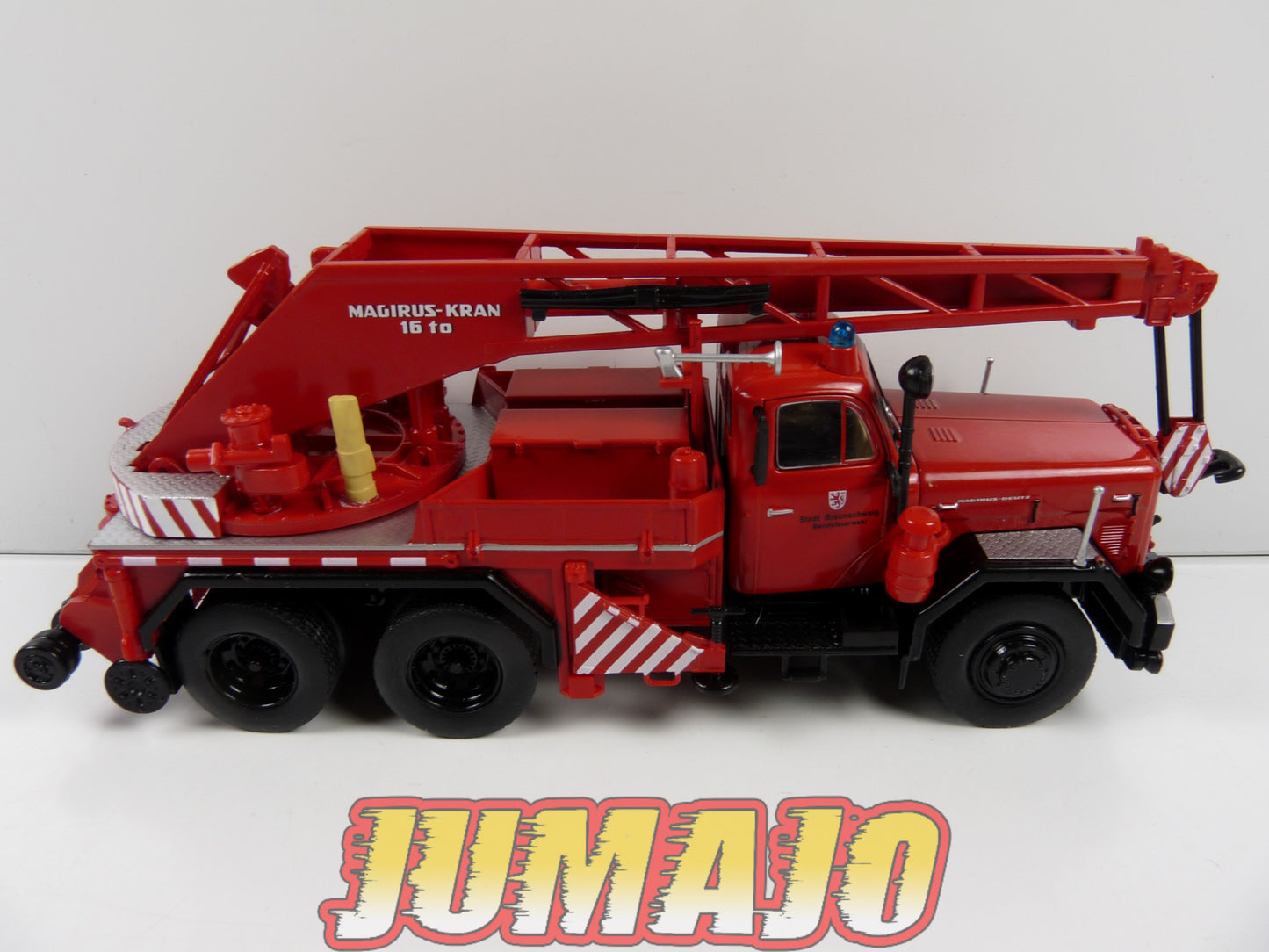CPF115 Camion 1/43 Hachette IXO Pompiers : MAGIRUS Uranus Camion grue 16 tonnes