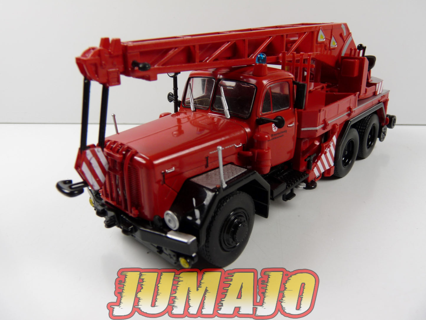 CPF115 Camion 1/43 Hachette IXO Pompiers : MAGIRUS Uranus Camion grue 16 tonnes
