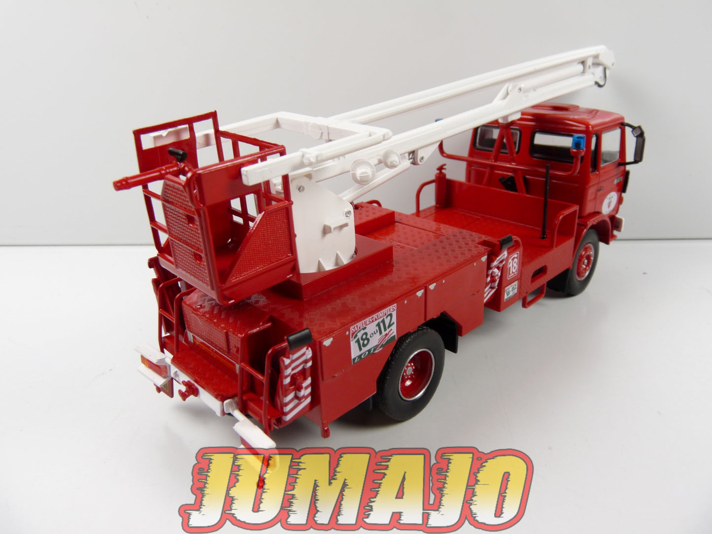 CPF118 Camion 1/43 Hachette IXO Pompiers : RENAULT JP11 Bras élévateur