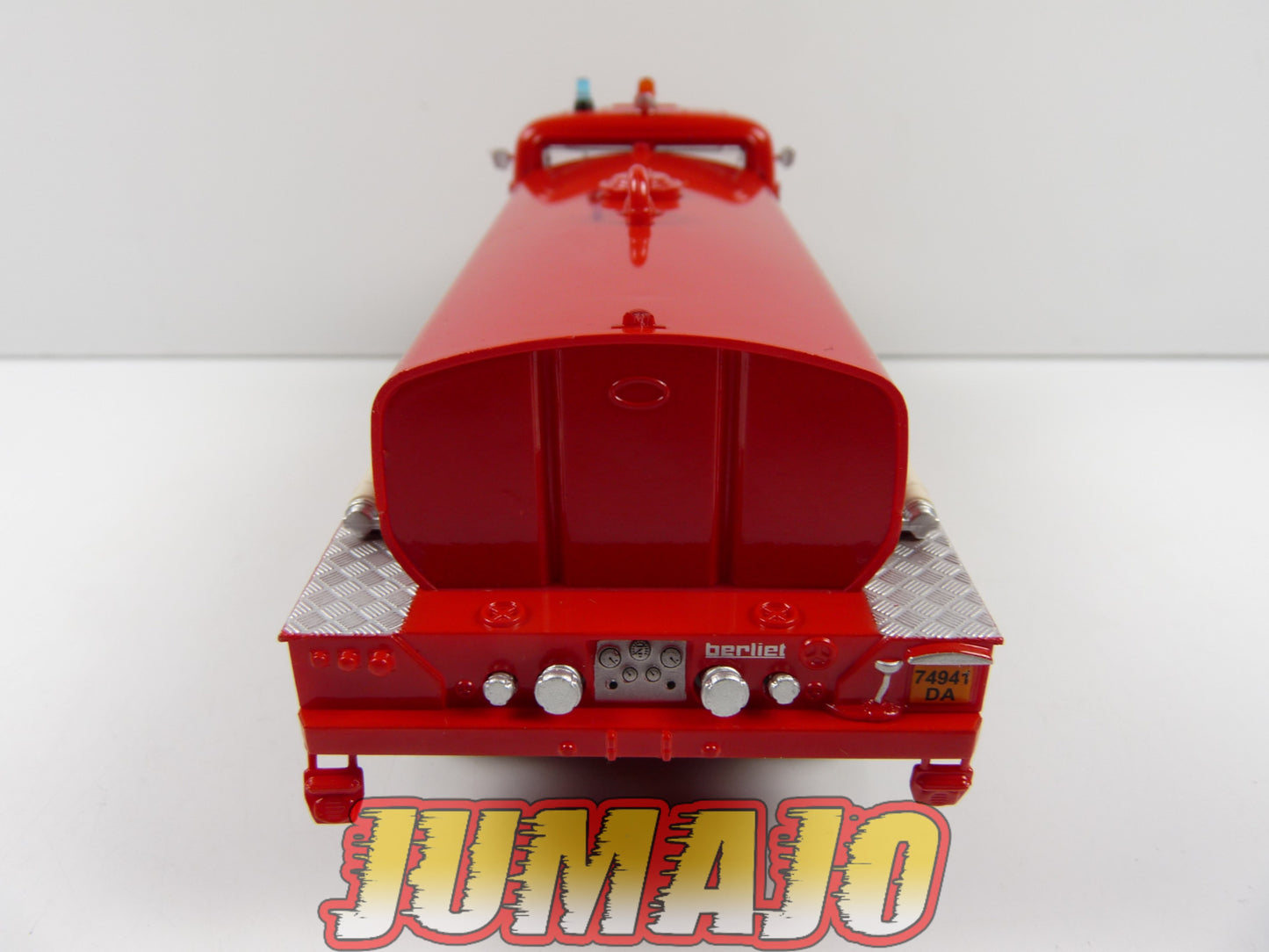 CPF123 Camion 1/43 Hachette IXO Pompiers : BERLIET GBC 34 citerne aeroport de toulouse