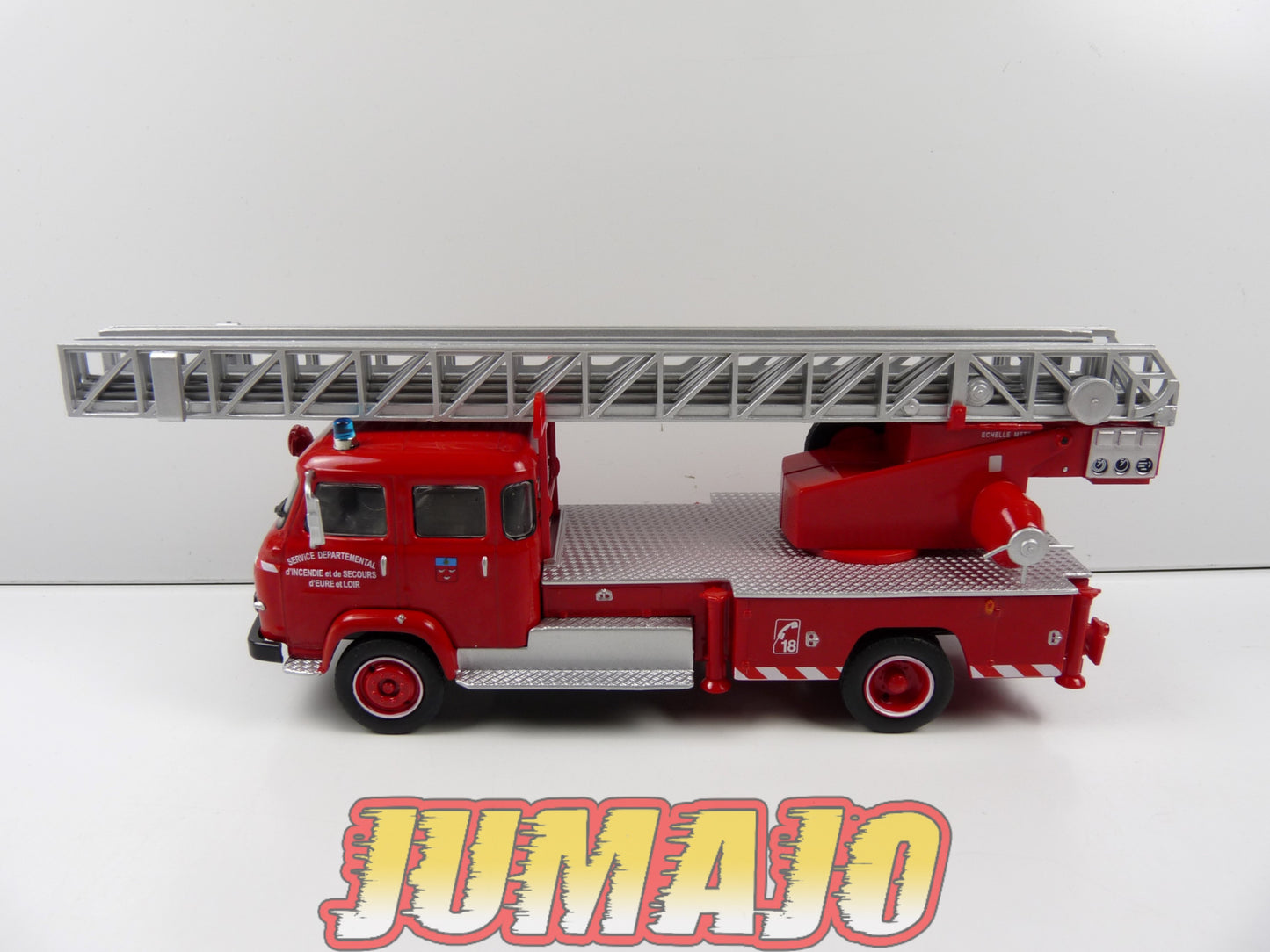 CPF125 Camion 1/43 Hachette IXO Pompiers : SAVIEM S7 Echelle pivotante 30m Metz châteaudun