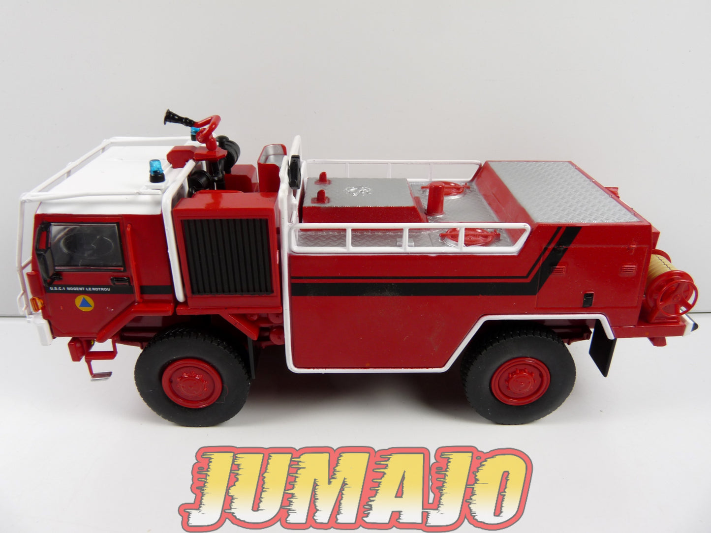 CPF126 Camion 1/43 Hachette IXO Pompiers : Citerne forestier Super Brimont Apache securité civile