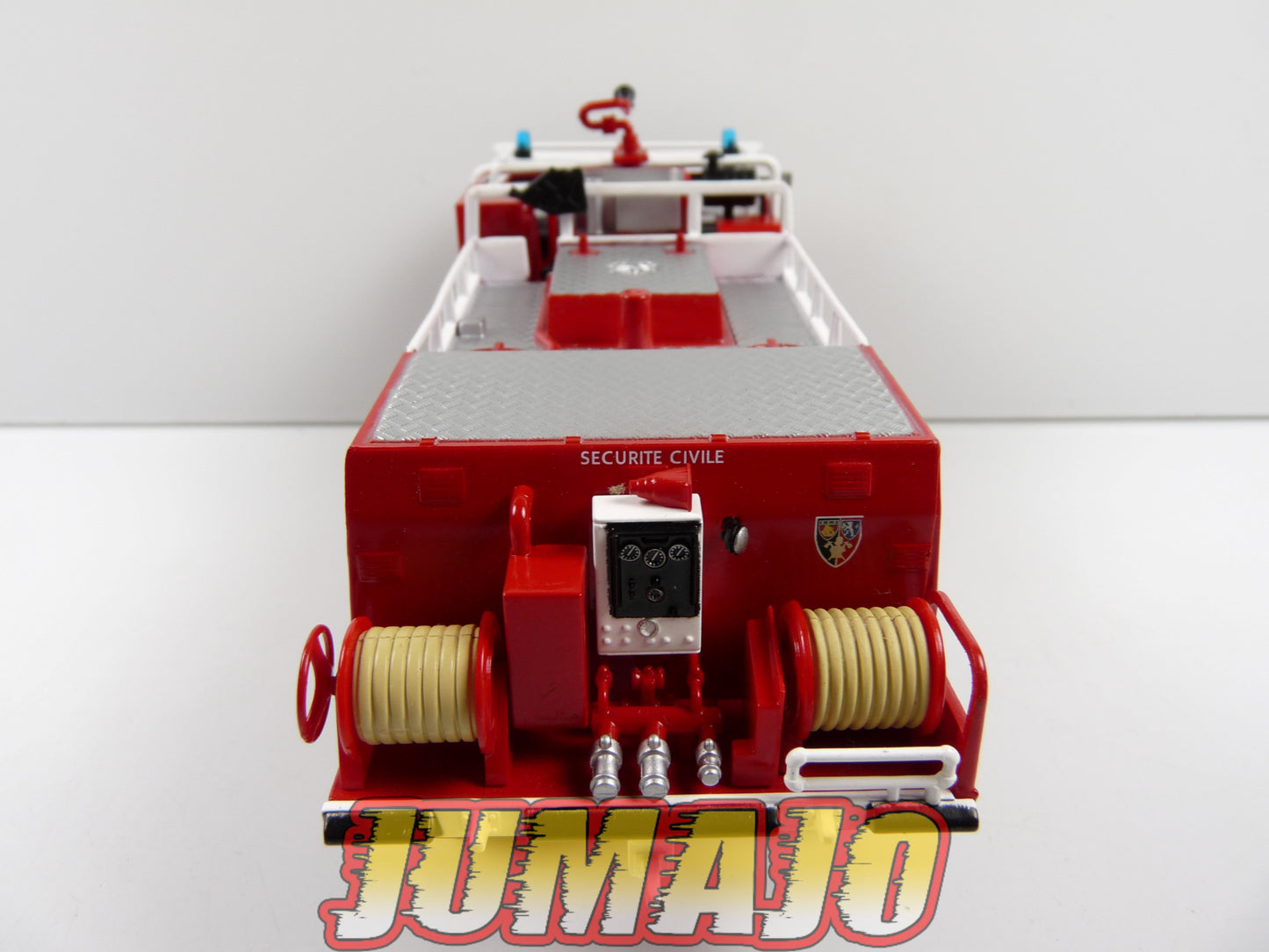 CPF126 Camion 1/43 Hachette IXO Pompiers : Citerne forestier Super Brimont Apache securité civile