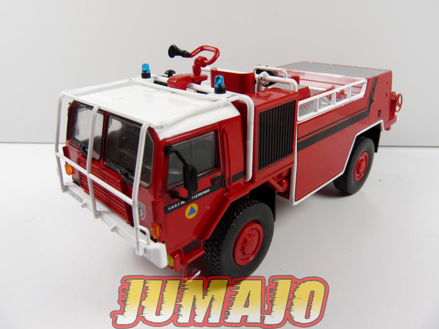 CPF126 Camion 1/43 Hachette IXO Pompiers : Citerne forestier Super Brimont Apache securité civile
