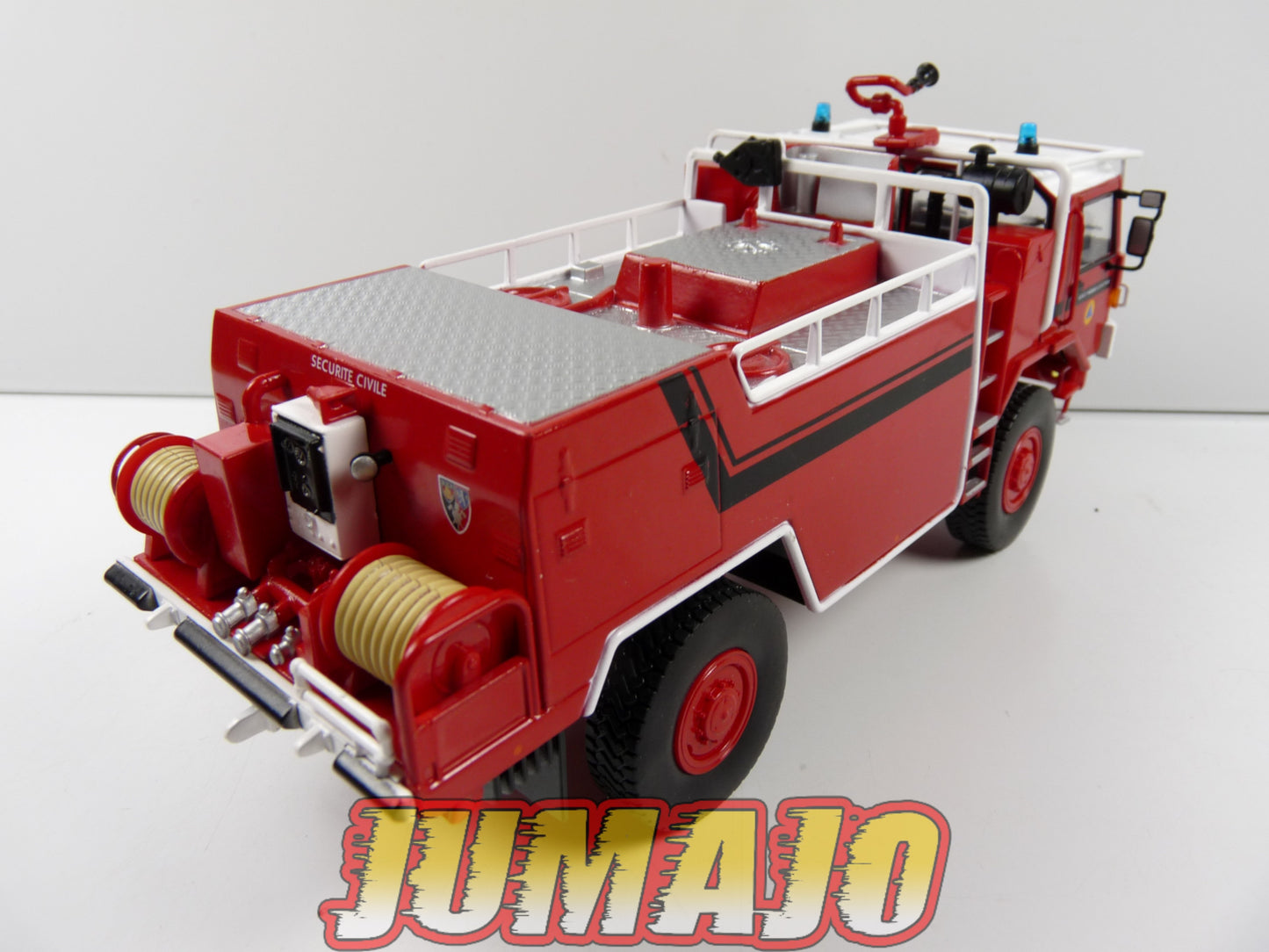 CPF126 Camion 1/43 Hachette IXO Pompiers : Citerne forestier Super Brimont Apache securité civile