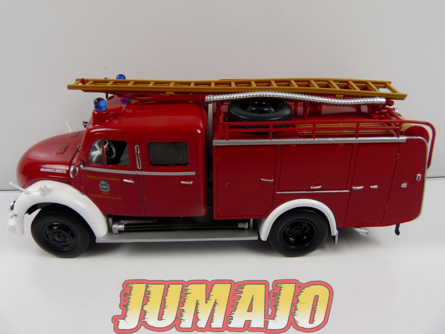 CPF2 Camion 1/43 Hachette IXO Pompiers : MAGIRUS-DEUTZ Mercur Tanklöschfahrzeug 15