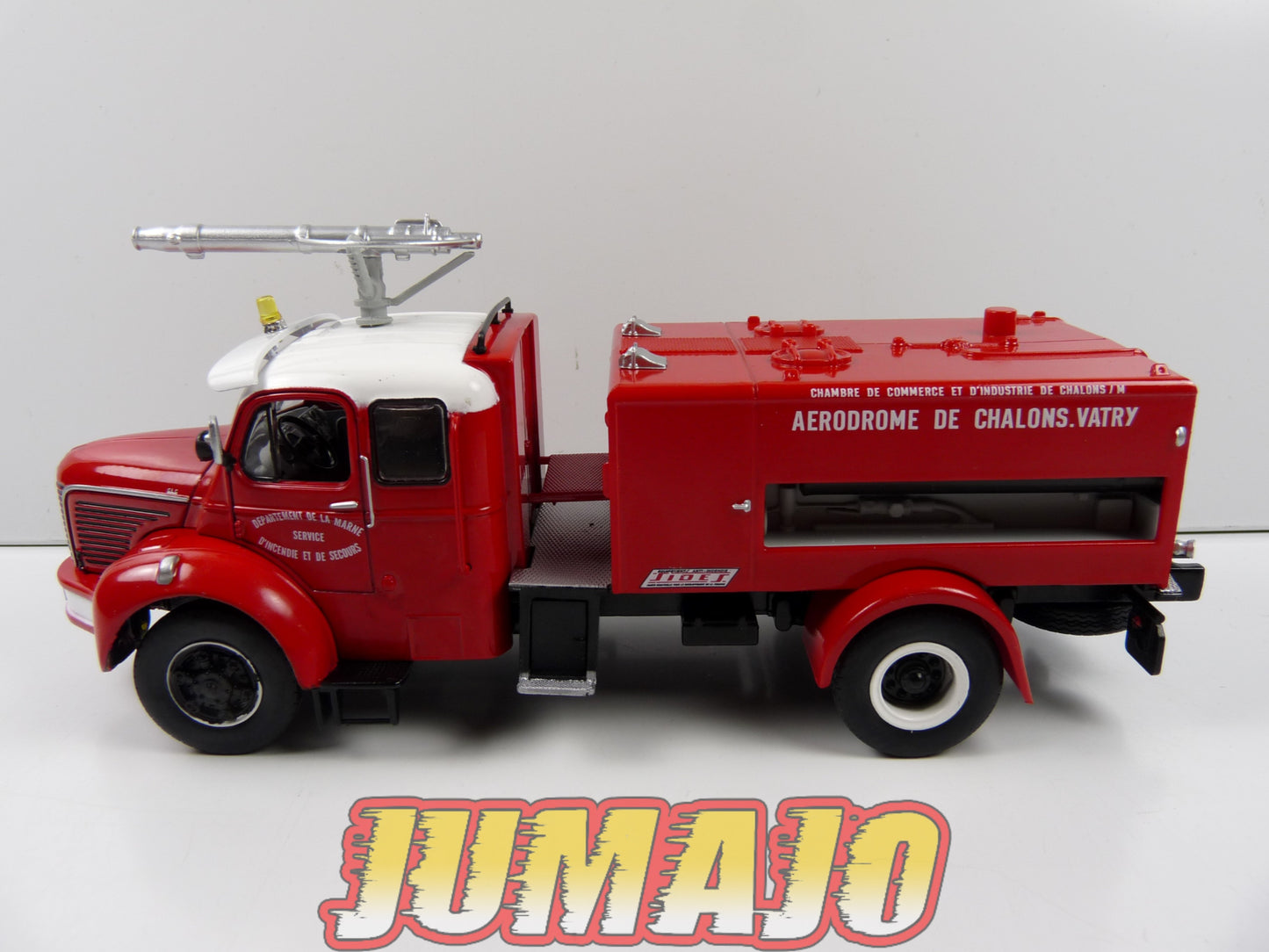 CPF85 Camion 1/43 Hachette IXO Pompiers : SIDES VMA 42 Berliet GLC 28 4x4 mousse aéronautique civile