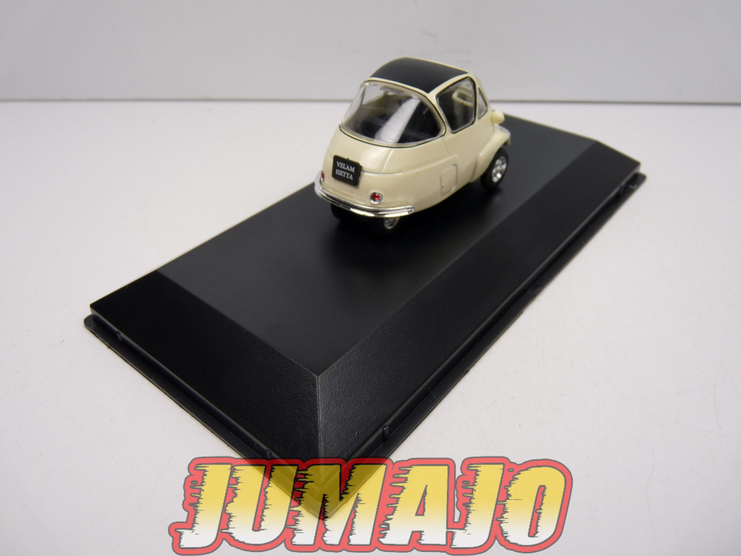 DIV53 1/43 IXO altaya Voitures d'autrefois VELAM Isetta 1957