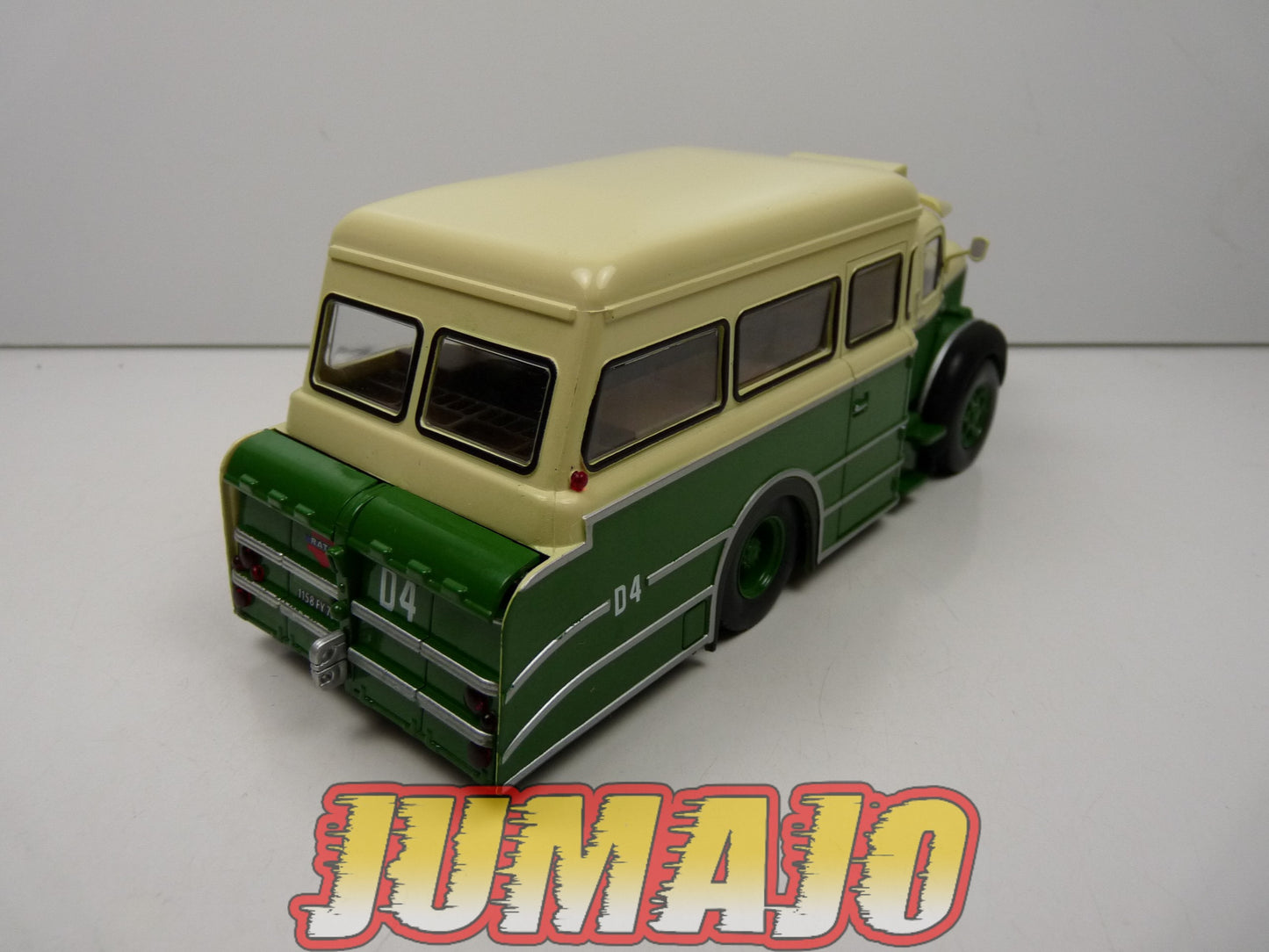 DIV3 CAMIONS 1/43 Hachette IXO CADEAU BERLIET GLM10 Dépanneuse de la RATP