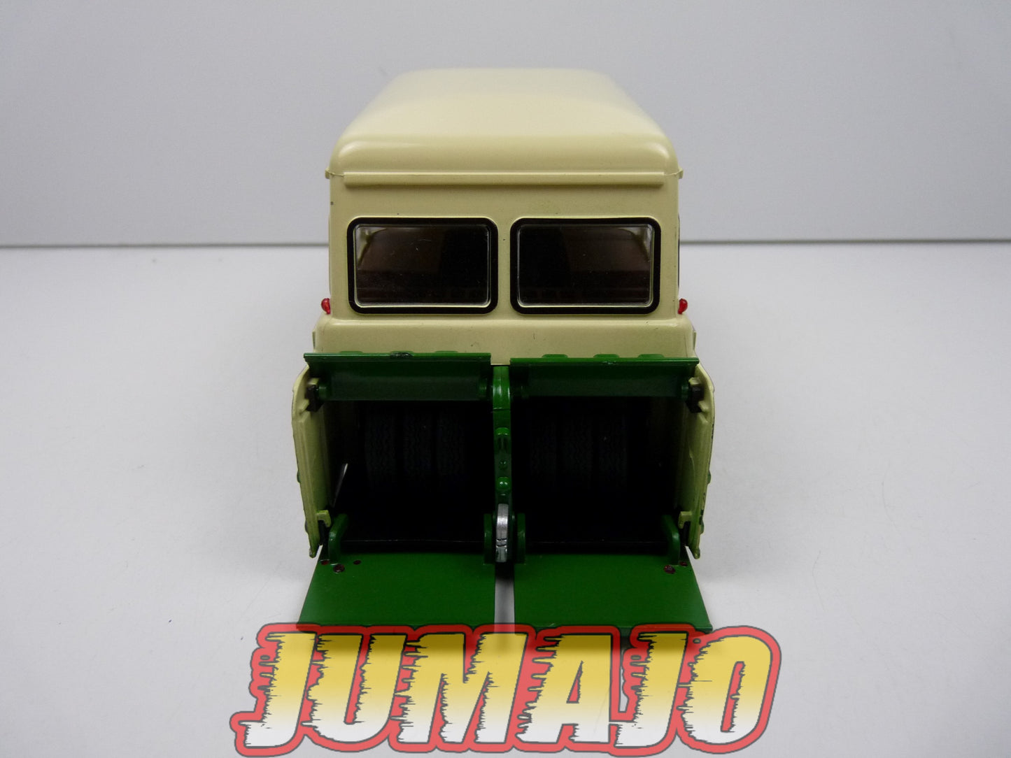 DIV3 CAMIONS 1/43 Hachette IXO CADEAU BERLIET GLM10 Dépanneuse de la RATP