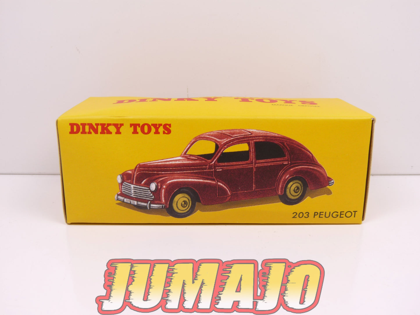 DT237 Voiture 1/43 réédition DINKY TOYS DeAgostini : PEUGEOT 203 24R