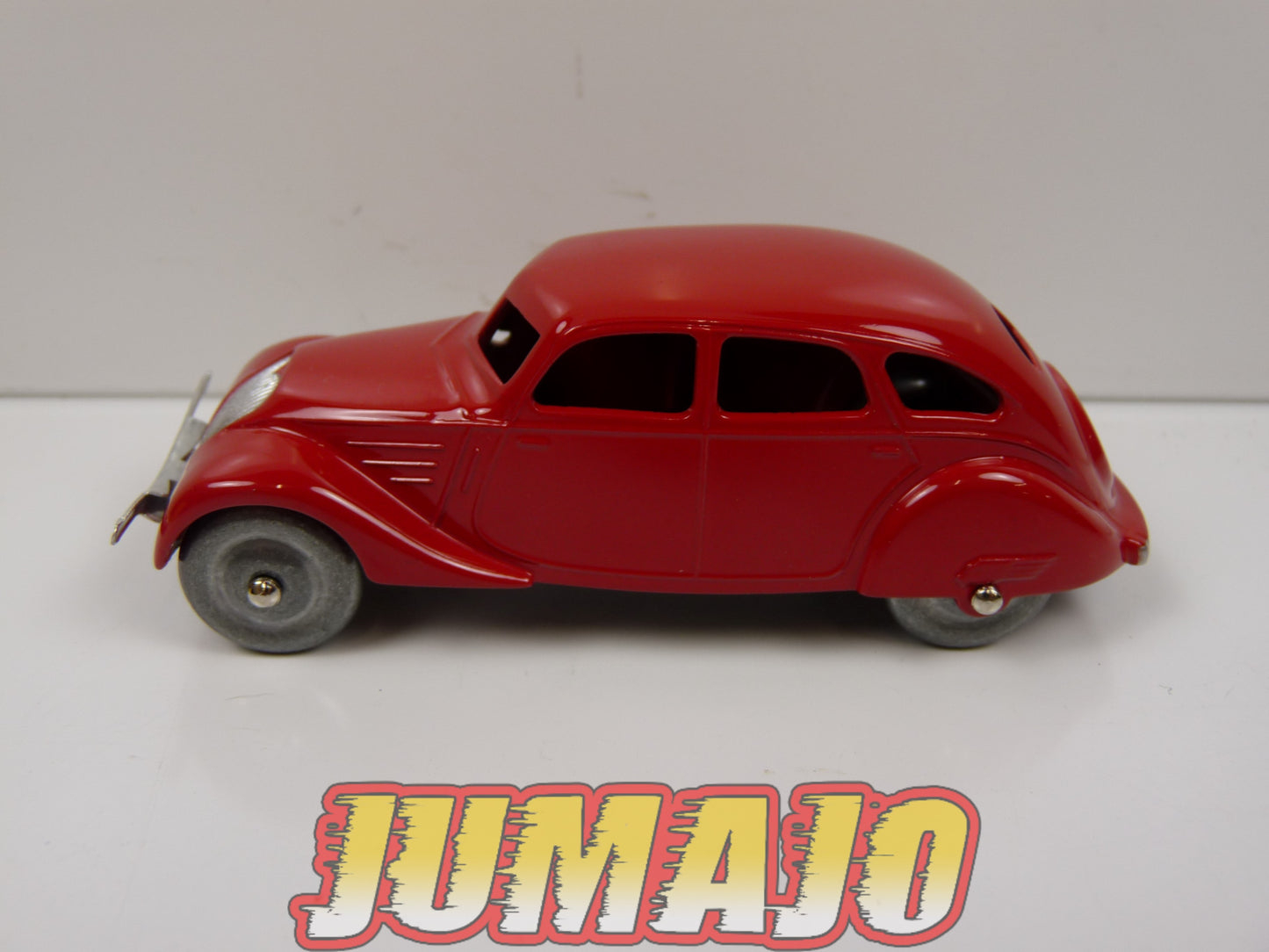 DT249 Voiture 1/43 réédition DINKY TOYS DeAgostini : PEUGEOT 402 24K