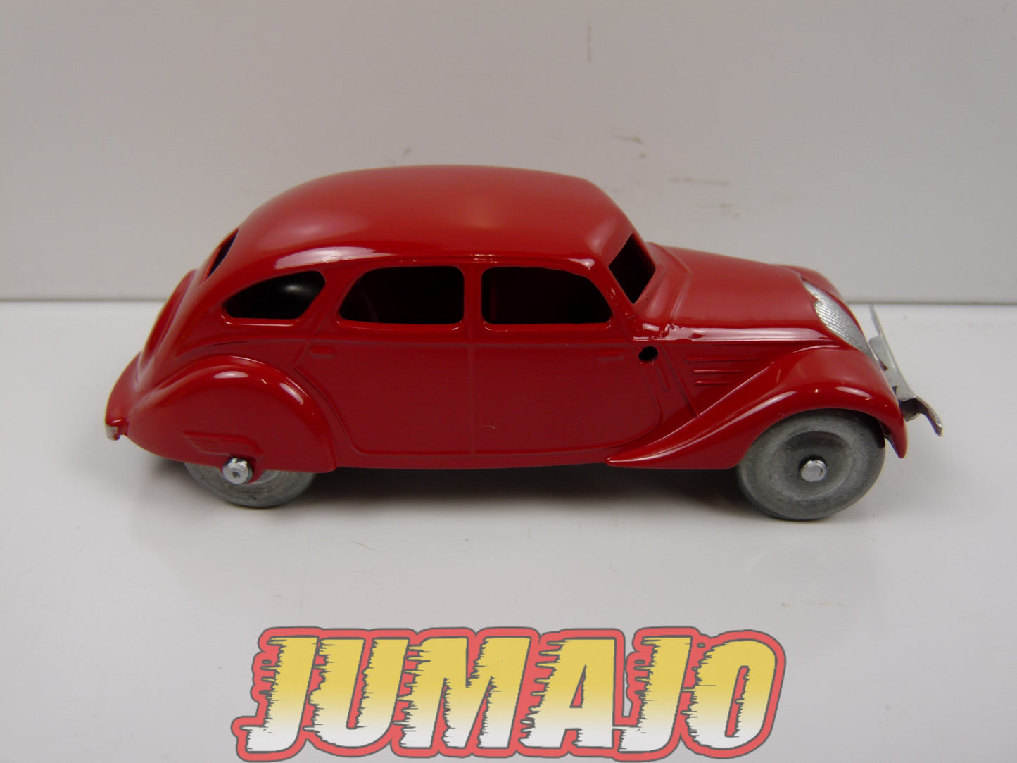 DT249 Voiture 1/43 réédition DINKY TOYS DeAgostini : PEUGEOT 402 24K