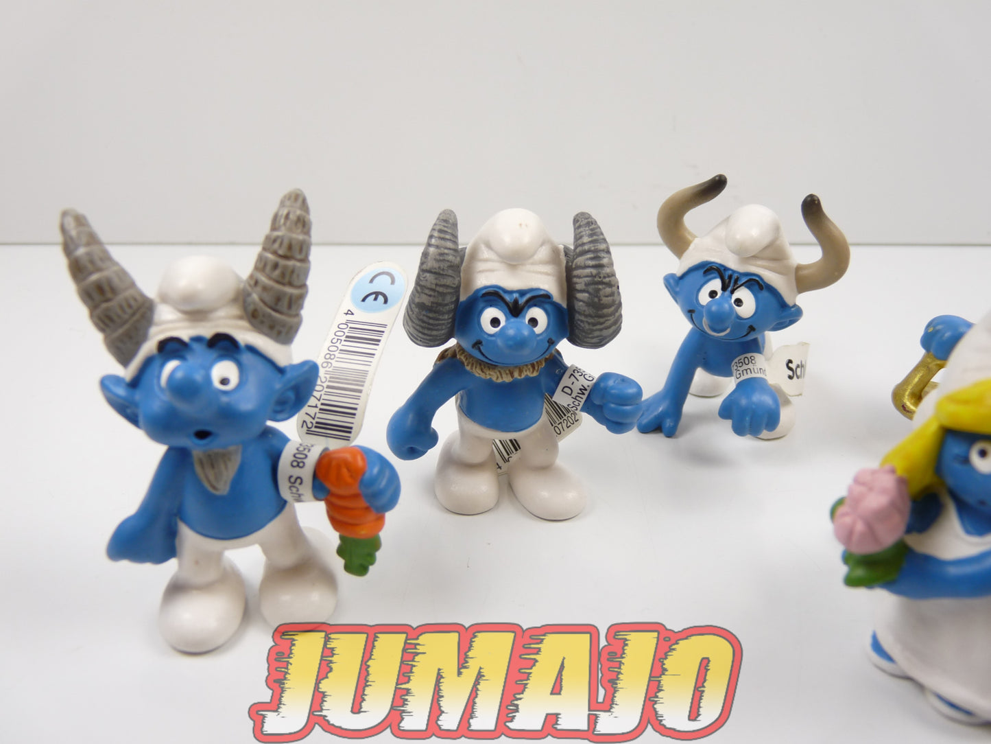 FIG101 lot de 6 figurines PVC Schleich Schtroumpf puffi schlump smurf ZODIAQUES