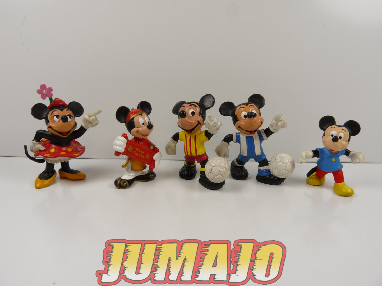 FIG29 lot 5 figurines PVC COMICS SPAIN/DISNEY BULLY 6cm : Mickey football, Chine, Minnie fleur