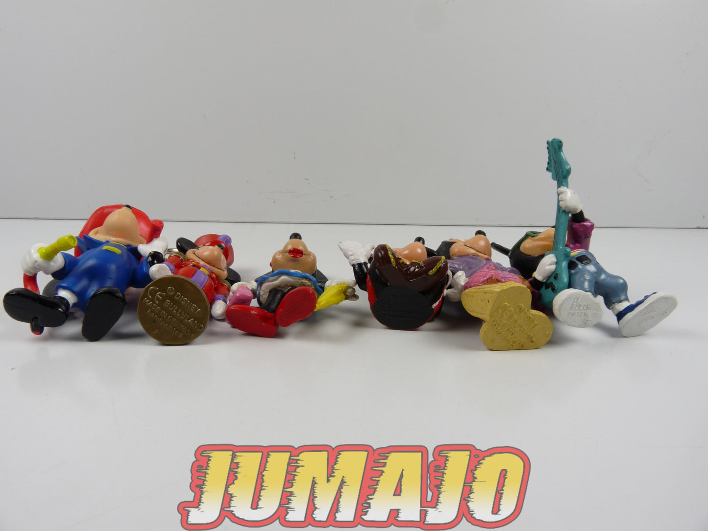 FIGZ lot 6 figurines PVC DISNEY BULLY 6cm : Mickey pompier, guitare, indien, soldat, Minnie