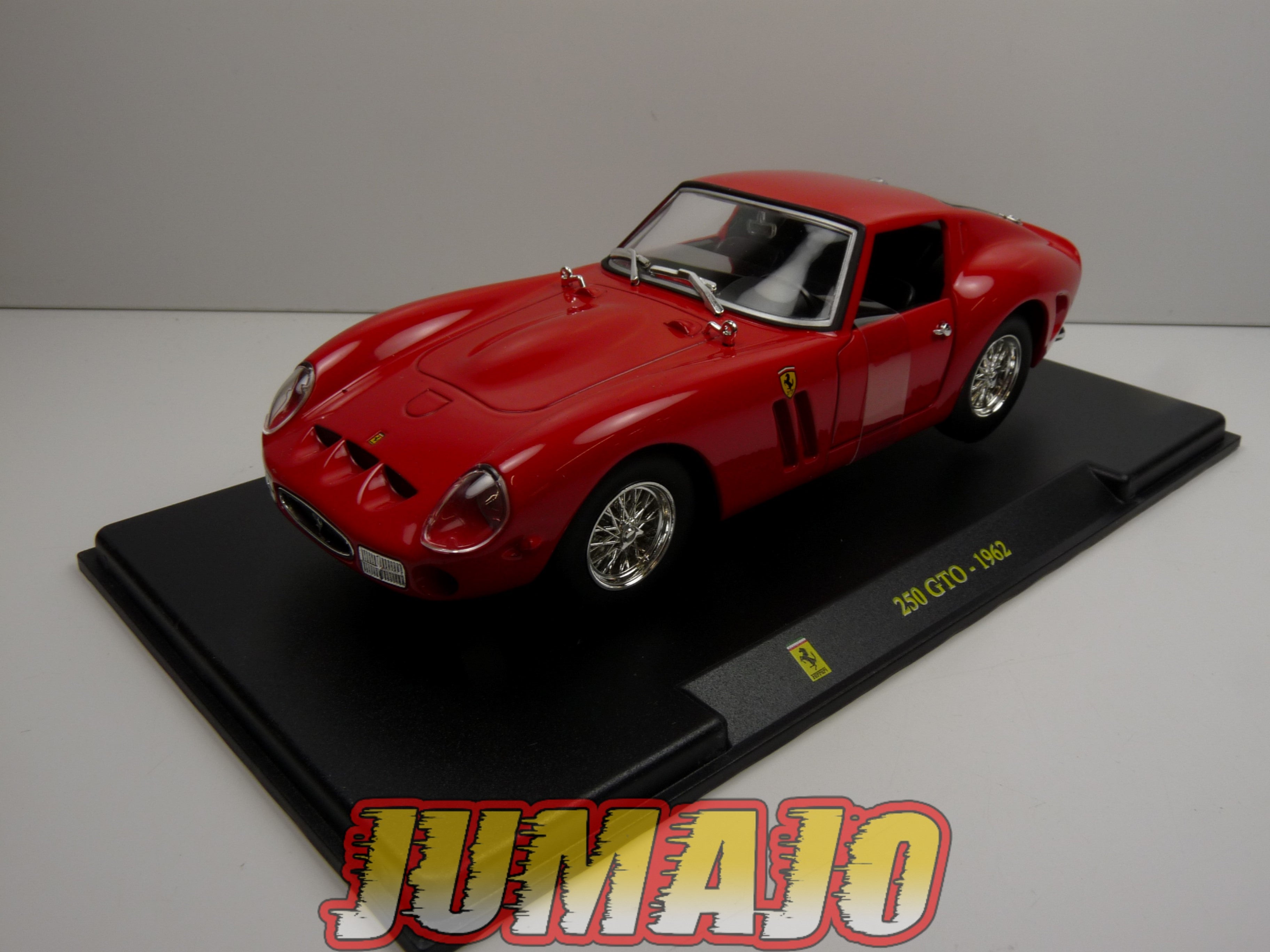 FVQ56 Voiture 1/24 BURAGO HACHETTE FERRARI GT : F12 Berlinetta 1961 Bleu