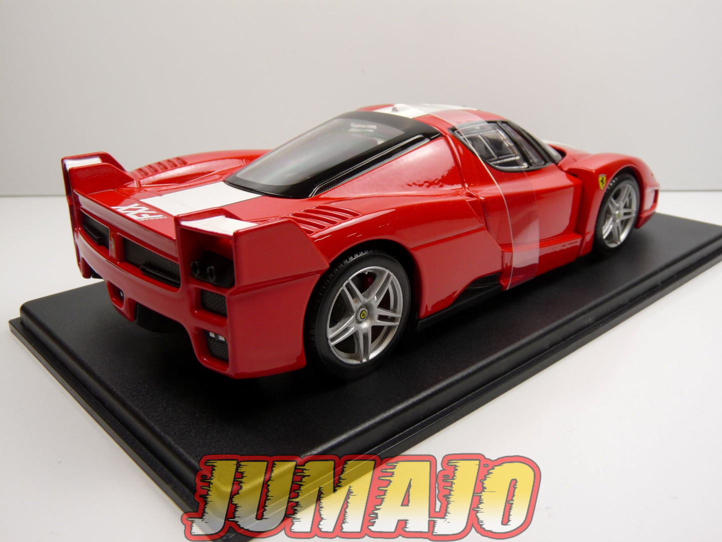 FVQ51 Voiture 1/24 BURAGO HACHETTE FERRARI GT : FXX 2005 Rouge et Blanche