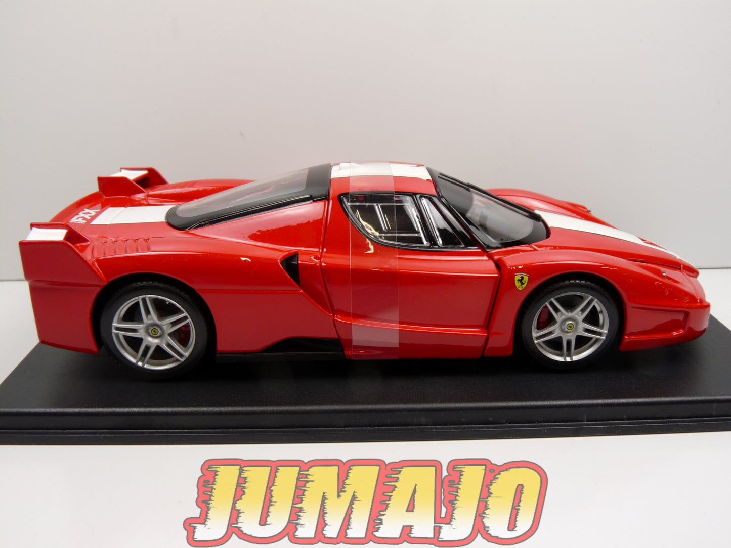 FVQ51 Voiture 1/24 BURAGO HACHETTE FERRARI GT : FXX 2005 Rouge et Blanche