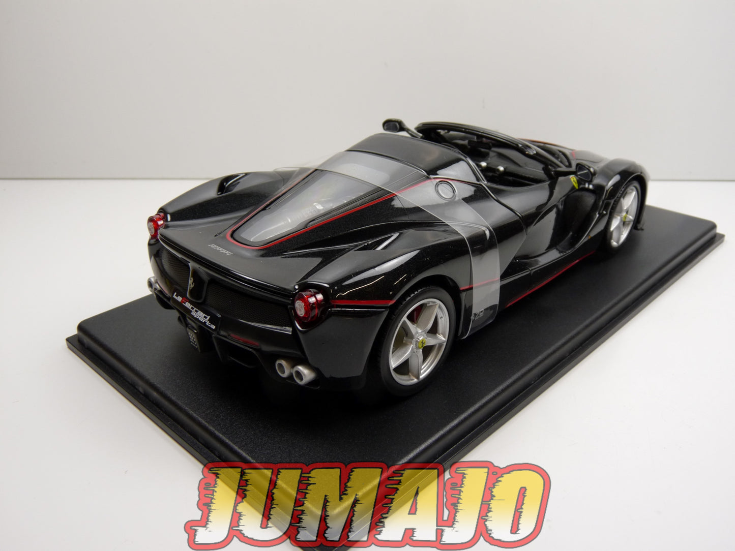 FVQ53 Voiture 1/24 BURAGO HACHETTE FERRARI GT : LaFerrari Aperta 2016 Noire