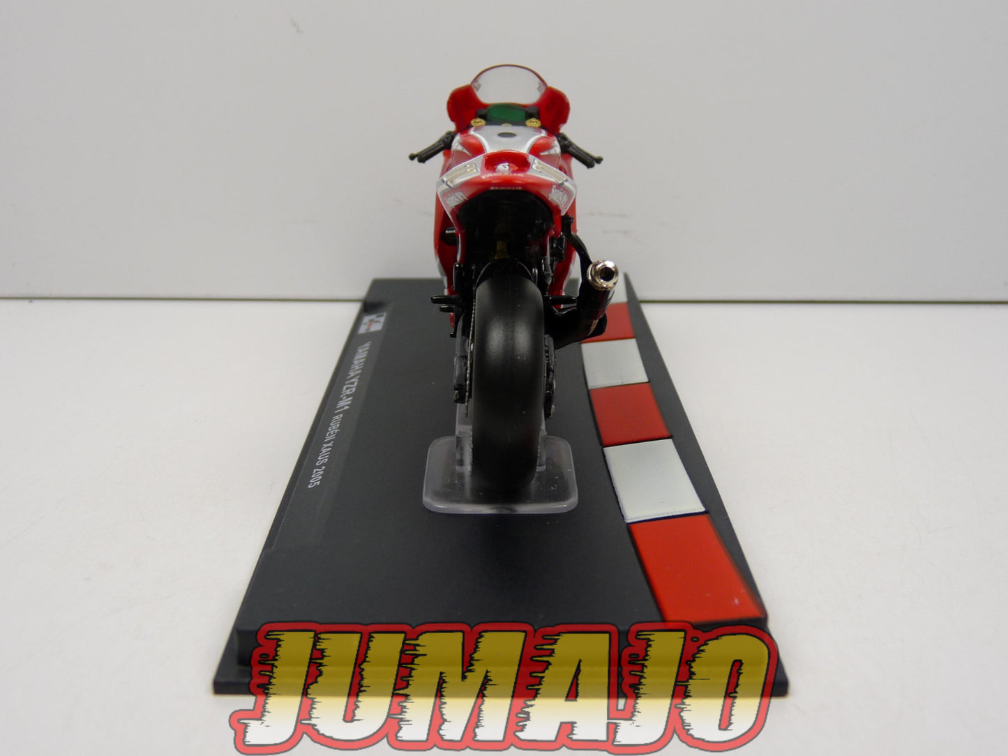 GP4 Moto GP 1/24 IXO : Yamaha YZR-M1 Rubén Xaus 2005 #11