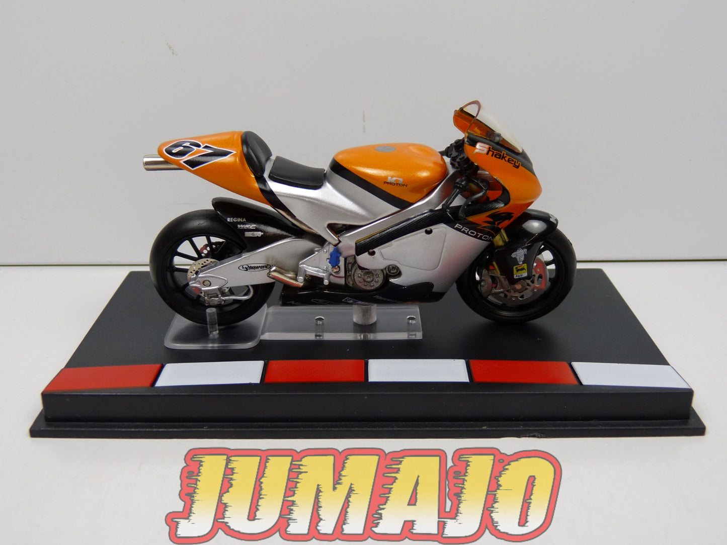 GP5 Moto GP 1/24 IXO : Proton KR Shane Byrne 2005 #67