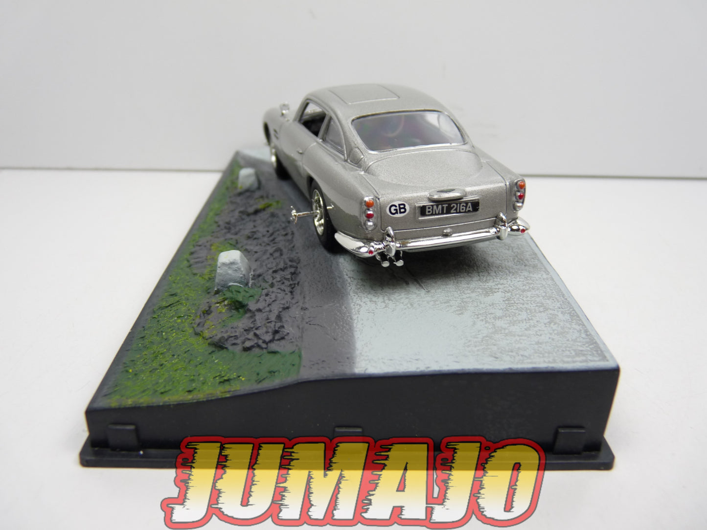 JB1 Voiture 1/43 IXO 007 JAMES BOND : ASTON MARTIN DB5 Goldfinger