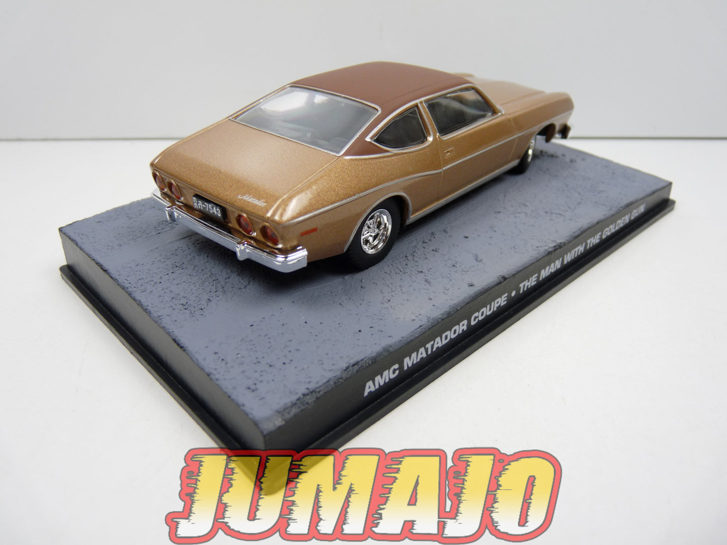 JB25 Voiture 1/43 IXO 007 JAMES BOND : AMC Matador coupe the man with the golden gun