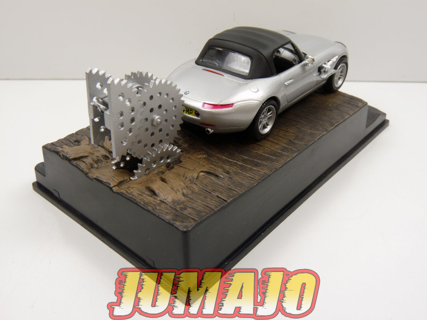 JB4 Voiture 1/43 IXO 007 JAMES BOND : BMW Z8 The world is not enough