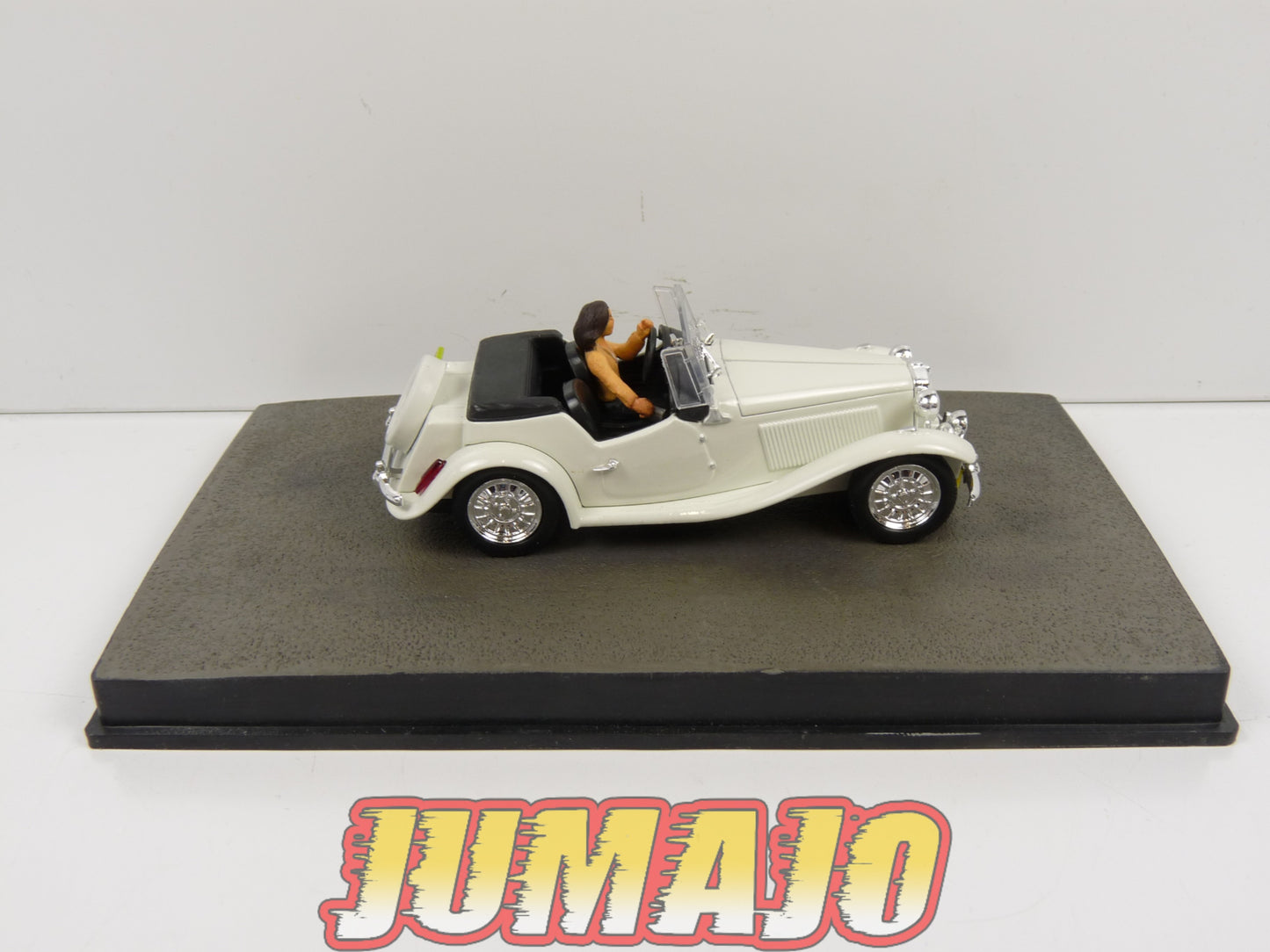 JB50 Voiture 1/43 IXO 007 JAMES BOND : MP Lafer Moonraker